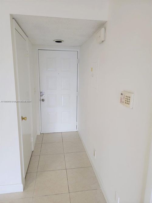 apt-204-8821 Wiles Rd, Coral Springs, FL, 33067-1851 | Card Image