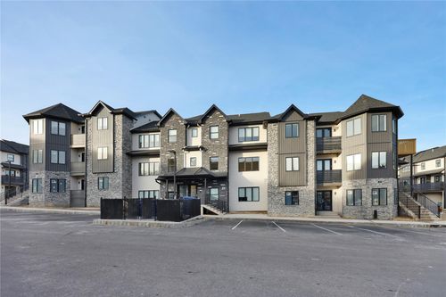 202-3 Hayes Ln, Monsey, NY, 10952-2224 | Card Image