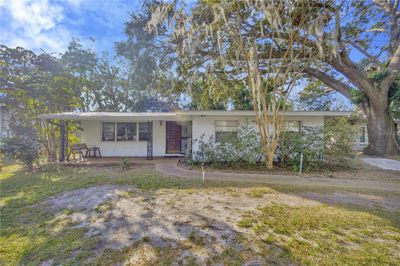 15040 Lake Magdalene Boulevard, House other with 4 bedrooms, 3 bathrooms and null parking in Tampa FL | Image 1