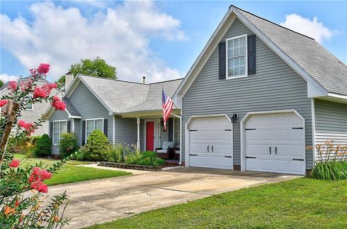 832 Woodstream Way, Chesapeake, VA, 23322-9567 | Card Image
