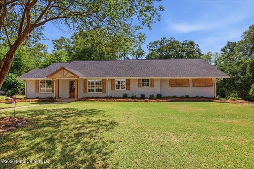 210 W Laurel Avenue, Mendenhall, MS, 39114 | Card Image
