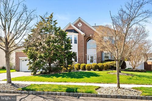 10 Allerton Way, EAST WINDSOR, NJ, 08520-2840 | Card Image