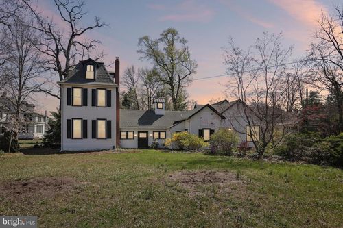 1 Linden Rd, BURLINGTON TOWNSHIP, NJ, 08016-1025 | Card Image