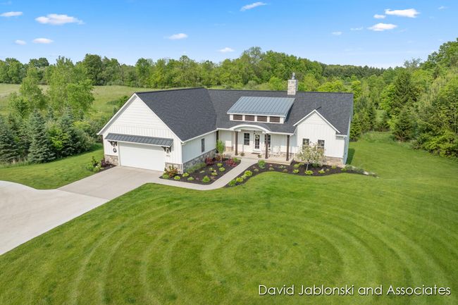 9410 Sanborn Ave Se, House other with 3 bedrooms, 3 bathrooms and null parking in Alto MI | Image 6