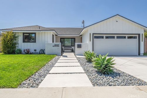 1937 Pattiz Ave, Long Beach, CA, 90815-3621 | Card Image