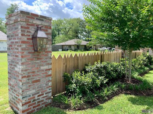 7842 Jeremiah Way, Baton Rouge, LA, 70806-8366 | Card Image