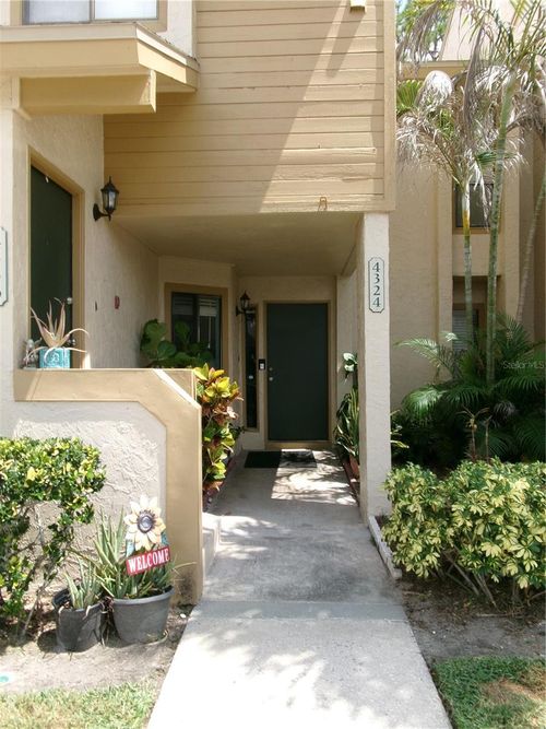 4324-4324 Middlebrook Rd, ORLANDO, FL, 32811-3087 | Card Image