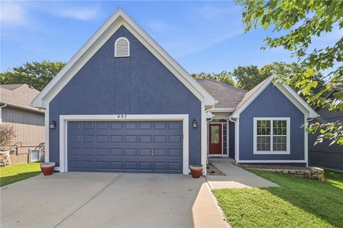 497 137th Pl, Bonner Springs, KS, 66012-5205 | Card Image