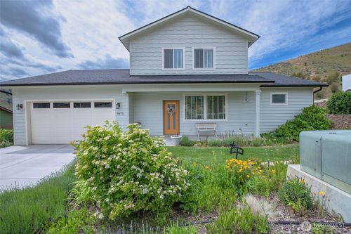 9975 Saska Way, Entiat, WA, 98822-5700 | Card Image