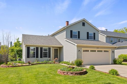 1069 Waterford Rd, Bartlett, IL, 60103-1931 | Card Image