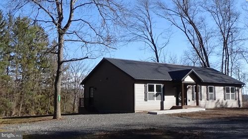 130 Soule Rd, NEW BLOOMFIELD, PA, 17068-8553 | Card Image