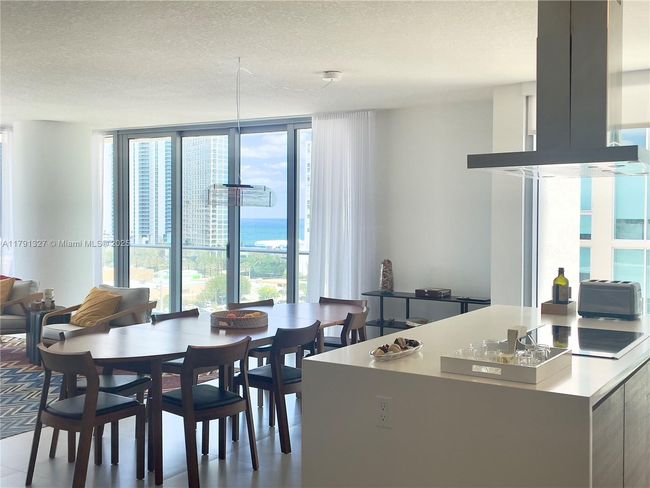 UNIT-1101 - 300 Sunny Isles Blvd, Condo with 3 bedrooms, 4 bathrooms and null parking in Sunny Isles Beach FL | Image 27