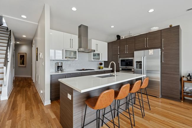 APT-3 - 2119 N Mozart St, Home with 2 bedrooms, 2 bathrooms and null parking in CHICAGO IL | Image 4