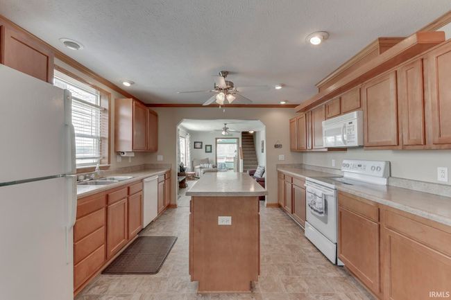 8597 E Wilderness Trl, House other with 3 bedrooms, 2 bathrooms and null parking in Unionville IN | Image 7