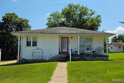 420 E Richardson Ave, Puxico, MO, 63960-9135 | Card Image