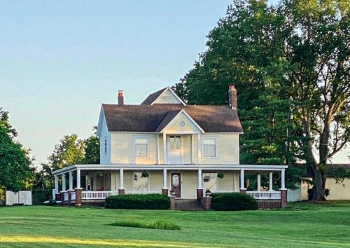 18133 S 1525 Rd, Nevada, MO, 64772-9083 | Card Image