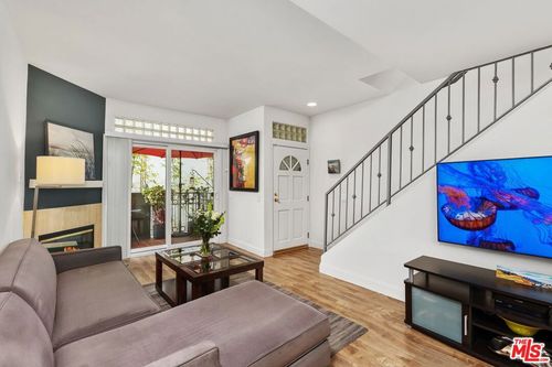 5-5259 Vantage Ave, Valley Village, CA, 91607-3843 | Card Image