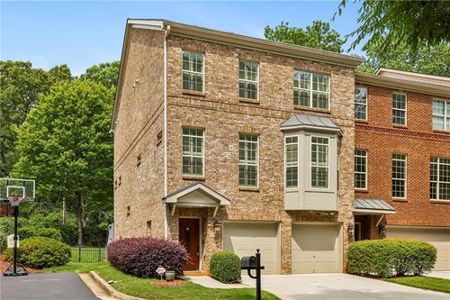 5577 Julian Pl, Atlanta, GA, 30342-1313 | Card Image