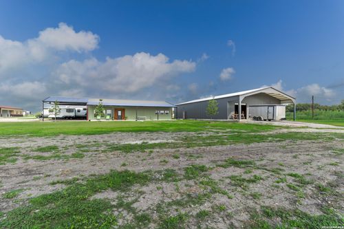 118 Pr 6190, Falls City, TX, 78117 | Card Image