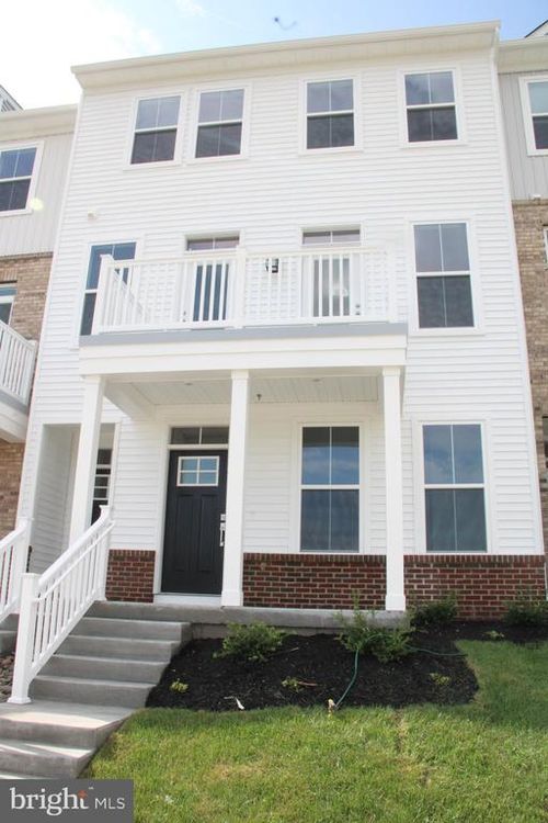 715 Platinum Dr, Phoenixville, PA, 19460 | Card Image
