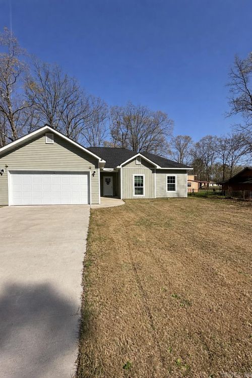 907 West Street, White Hall, AR, 71602-0000 | Card Image