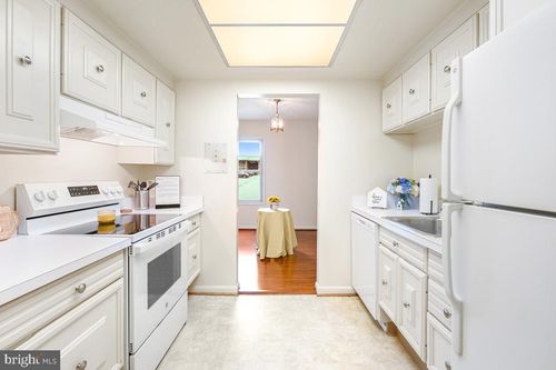 8-2b-3630 Gleneagles Dr, SILVER SPRING, MD, 20906-1628 | Card Image