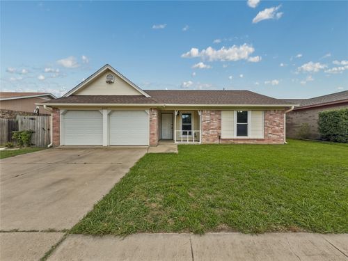 6412 Storm Dr, Watauga, TX, 76148-2638 | Card Image