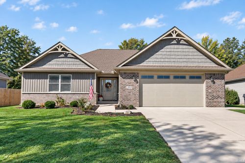 1913 N Sandal Wood Dr, Yorktown, IN, 47396-9155 | Card Image