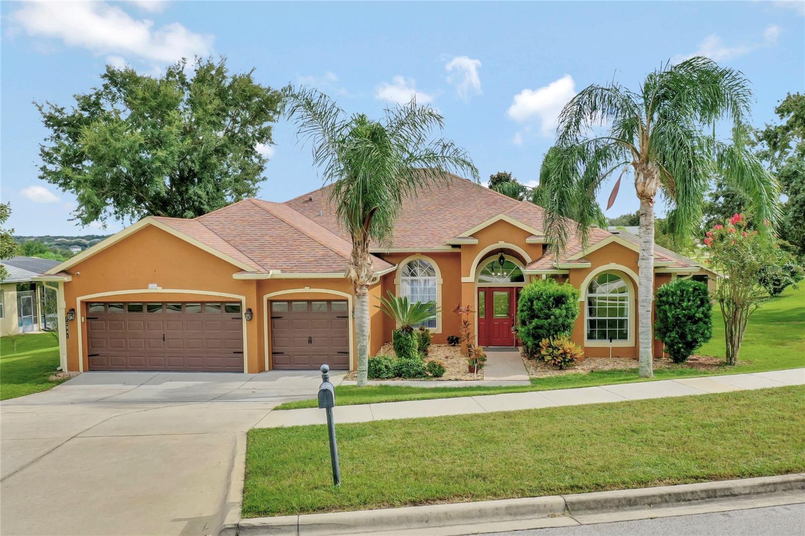Colonnade Cir, Clermont, FL 34711