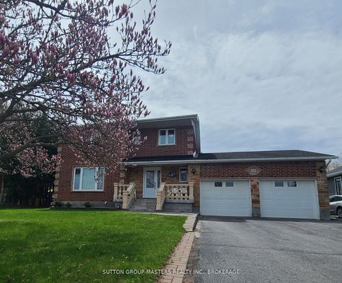 245 Arnold St, Kingston, ON, K7M3M4 | Card Image