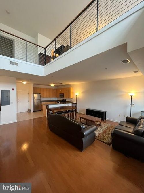 320-3201 Saint Paul St, BALTIMORE, MD, 21218-3320 | Card Image
