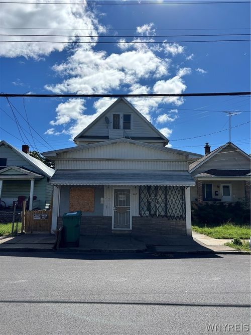 547 19th St, Niagara Falls, NY, 14301-2289 | Card Image