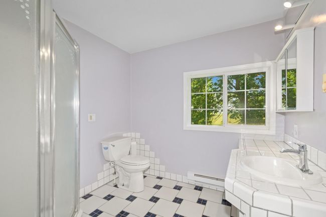 Spare Bedroom | Image 16
