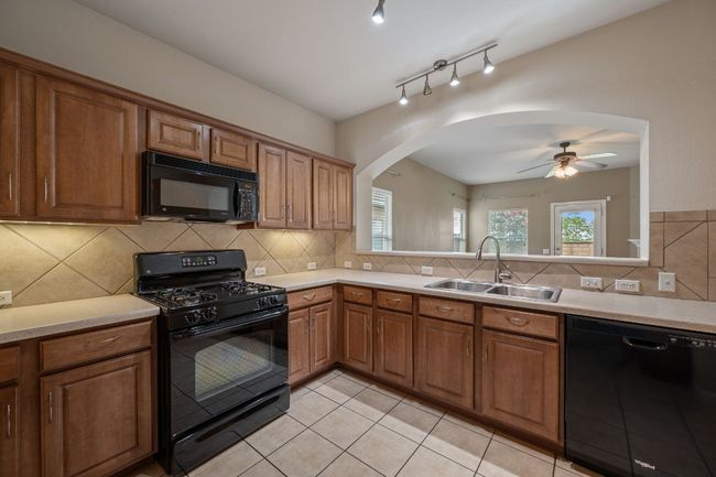 3809 Bronco Bend Loop, House other with 3 bedrooms, 2 bathrooms and 4 parking in Austin TX | Image 10