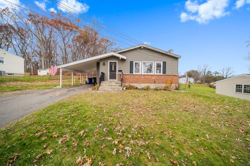 19 Thomas St, Windsor Locks, CT, 06096-1222 | Card Image