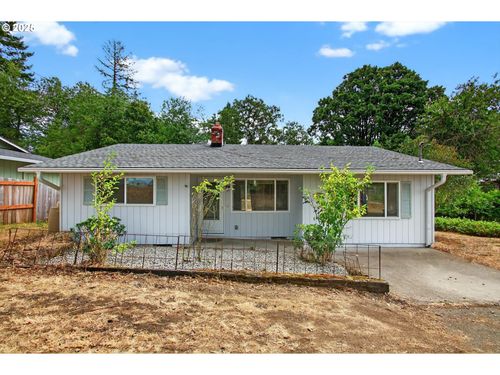 404 N 8th St, Saint Helens, OR, 97051-1010 | Card Image