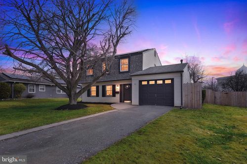 52 Twisting Ln, Willingboro, NJ, 08046-4125 | Card Image