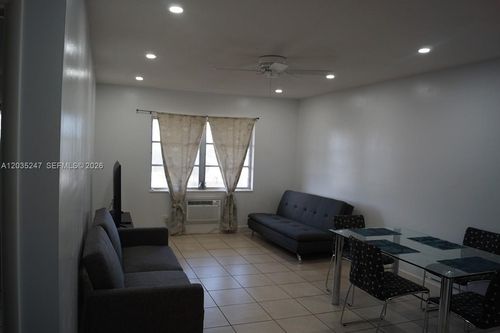 303-1250 E Sample Rd, Pompano Beach, FL, 33064-6288 | Card Image