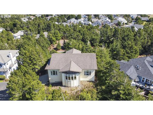 84 Sailors Ravine Ct, Florence, OR, 97439 | Card Image