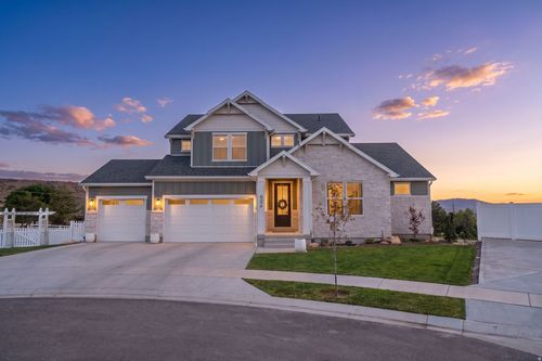 686 W Eaglecrest Cir, Elk Ridge, UT, 84651-5810 | Card Image