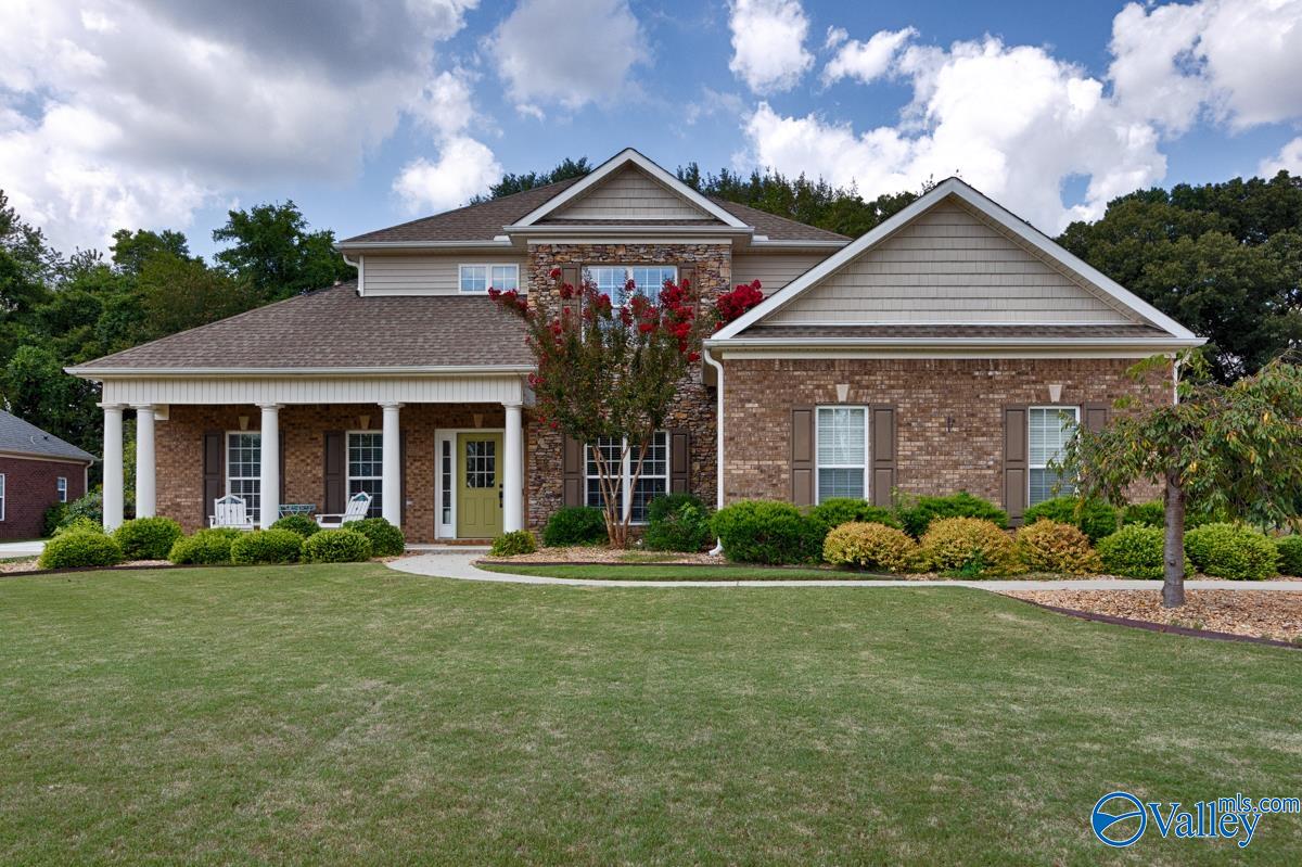 Lullwater Way, Huntsville, AL 35811