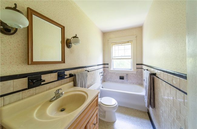 261 Hardig Rd, House other with 3 bedrooms, 2 bathrooms and 6 parking in Warwick RI | Image 11