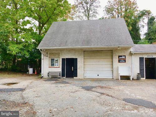 100 Newell St, MORTON, PA, 19070-1442 | Card Image