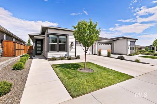 12136 S Glory Ln, Kuna, ID, 83634-2769 | Card Image