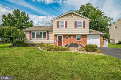 1559 Deer Run Rd, WARMINSTER, PA, 18974-1835 | Card Image