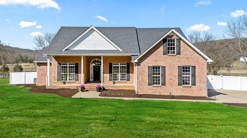 555 Old Woodbury Pike, Readyville, TN, 37149-4957 | Card Image