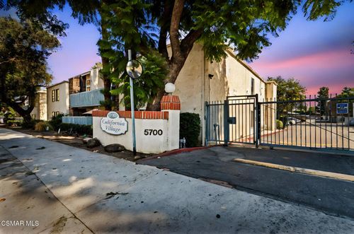 248-5700 Etiwanda Ave, Tarzana, CA, 91356 | Card Image