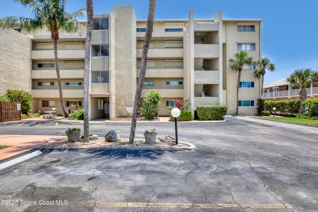 309 - 5050 Ocean Beach Blvd, Condo with 2 bedrooms, 2 bathrooms and null parking in Cocoa Beach FL | Image 6