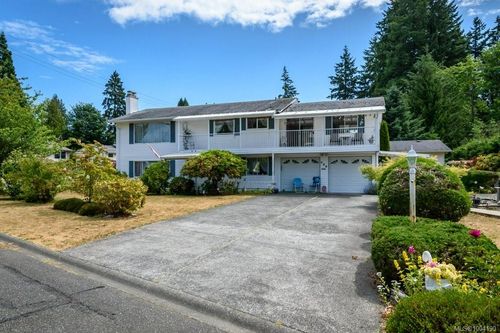 469 Woods Ave, Courtenay, BC, V9N3Y9 | Card Image