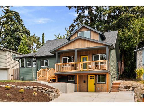 8328 Sw 9th Ave, Portland, OR, 97219-4407 | Card Image